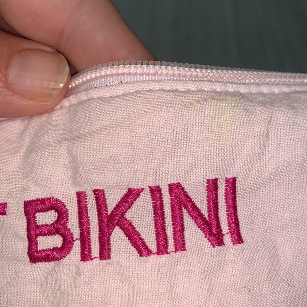 Cute Zip Pouch for Wet Swimsuit - Picture 5 of 5